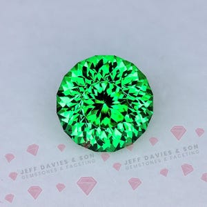 3.40ct LAB Vanadium YAG - Yttrium Aluminum Garnet - Pulled Czochralski - Precision Cut