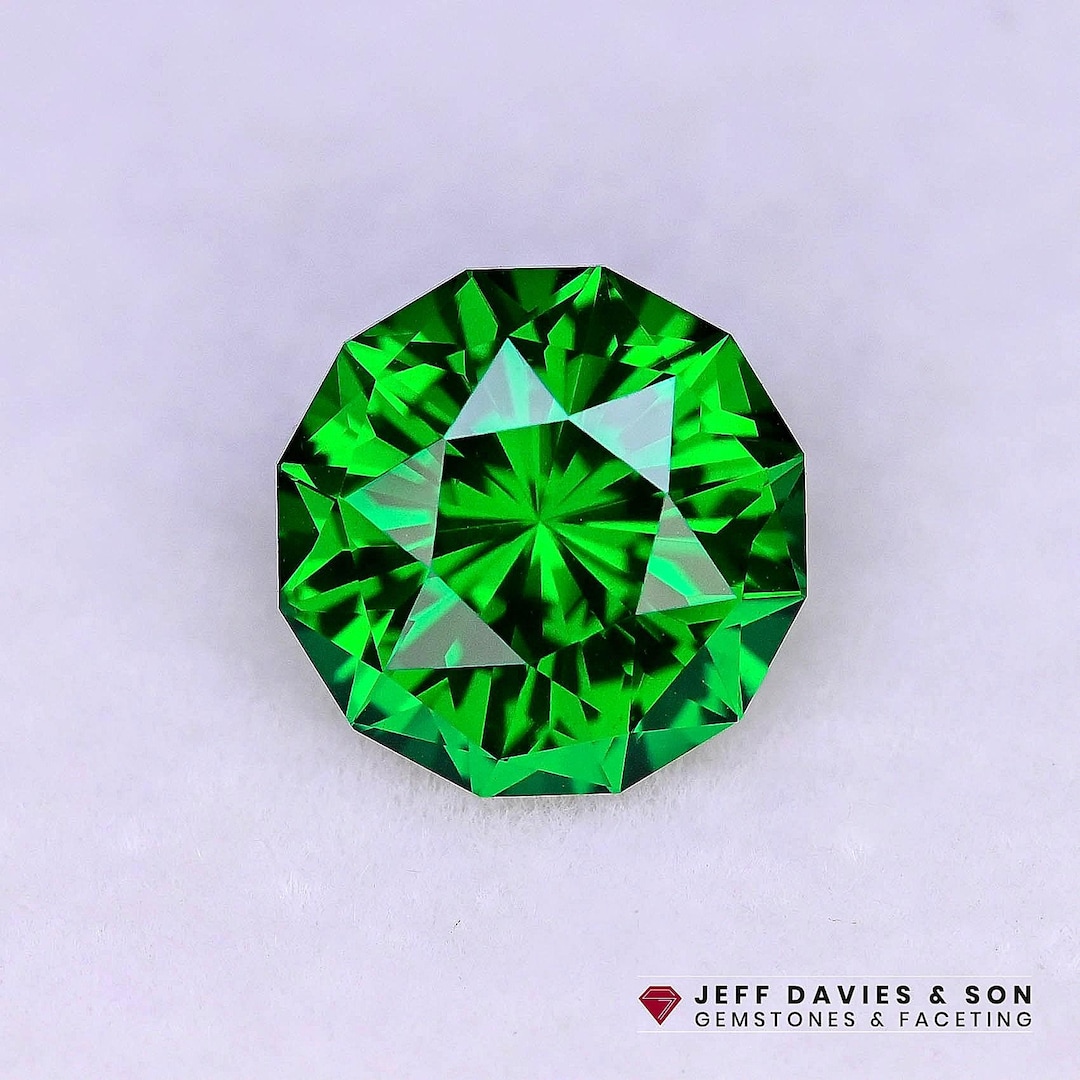 4.00ct LAB Garnet CTH YAG - Yttrium Aluminum Garnet - Pulled