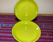 Fiestaware Chartreuse 8.5 quot Fiesta Luncheon Plate Bowl Set of 2 Retired Color 1997-99