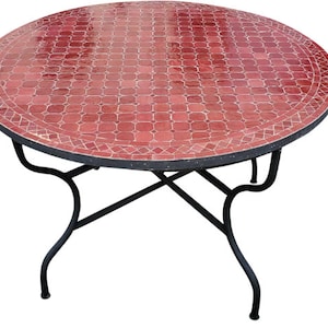 Table en mosaïque rouge: belle table à manger en plein air meilleure table marocaine, ces tables qui peuvent être utilisées table de patio, table basse, table de costum