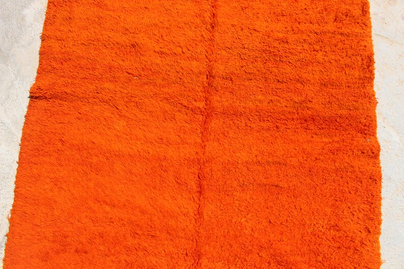 moroccan rug 6x8 : orange rug a murakami rug beautiful area rug tufted rug a boho rug rya rug Boujaad rug bedroom rug vintage rug safran rug image 6