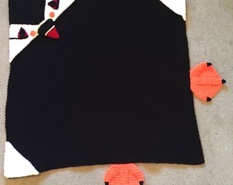 Hooded Bird Puffin Blanket Crochet Pattern (2 Sizes)