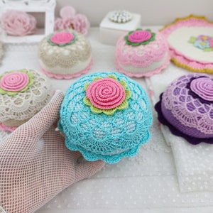 Crochet Pincushion PATTERN. Crochet cupcake. Crochet for gift. image 6