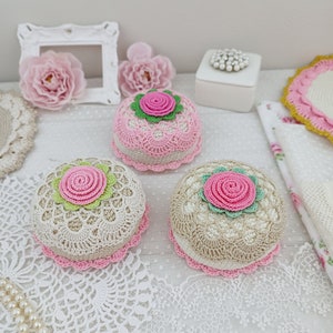 Crochet Pincushion PATTERN. Crochet cupcake. Crochet for gift. image 2