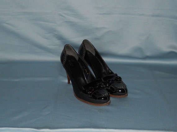 Authentic vintage Gucci shoes ! Genuine leather ! - image 1