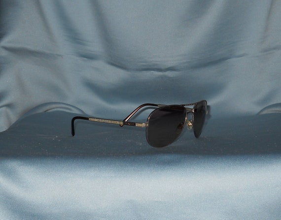 Authentic vintage Chanel sunglasses - image 5