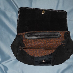 Authentic vintage bag Genuine leather image 4