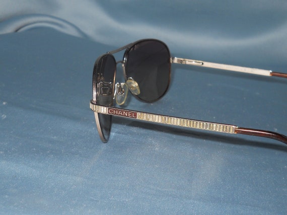 Authentic vintage Chanel sunglasses - image 3