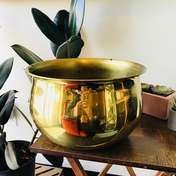 large vintage brass pot // vintage brass planter // big brass pot // mid century modern brass planter // brass plant stand