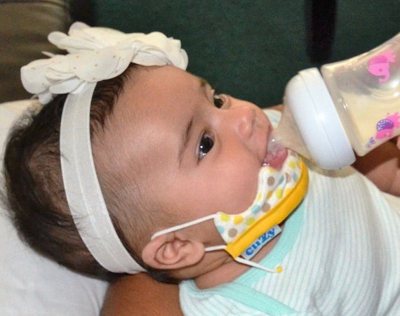 baby bottle bib
