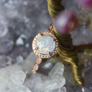 Women's Rose Gold Opal Ring White Bridesmaid Round Engagement Wedding Ring For Her Anniversary Jewelry Rings For Women Christmas Gifts Gift