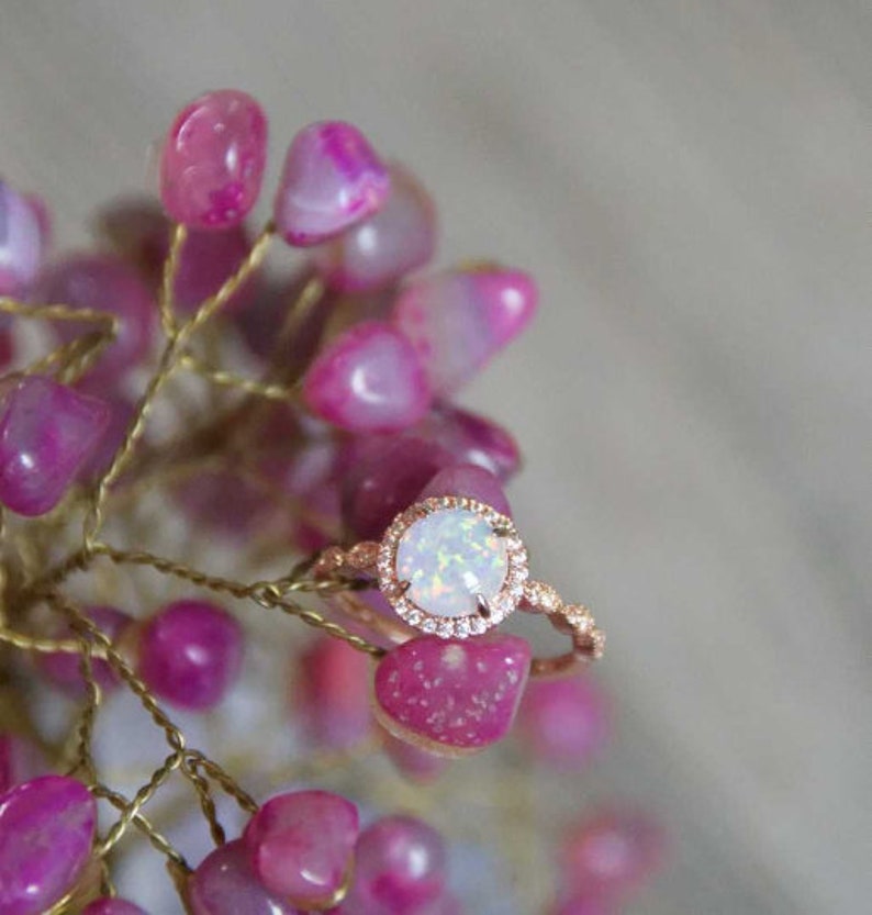 Women/'s Rose Gold Opal Ring White Rings For Women Bridesmaid Oval Rose Gold Ring Engagement Wedding Ring Gift For Her Mothers Day Gifts