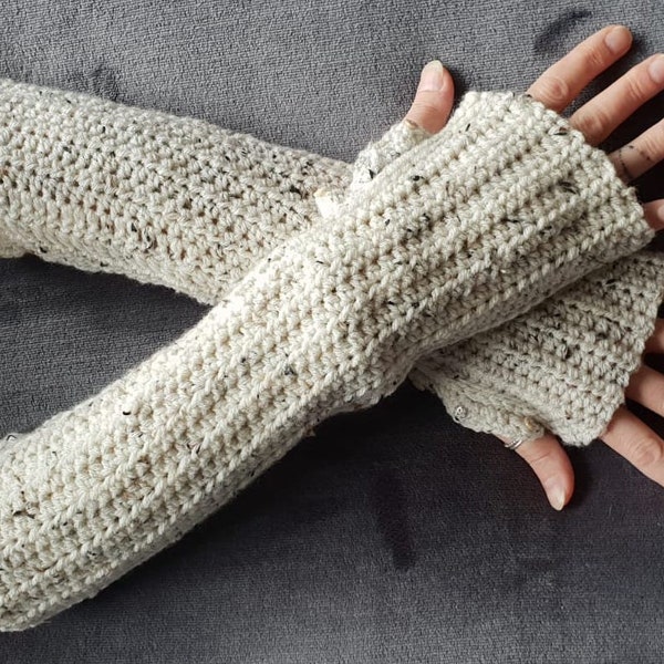 Crochet pattern for armwarmers/ fingerless gloves. gauntlet crochet pattern