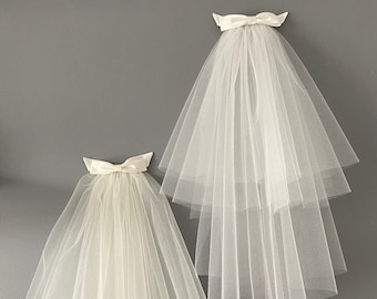 Layered short to long veil with narrow double bow