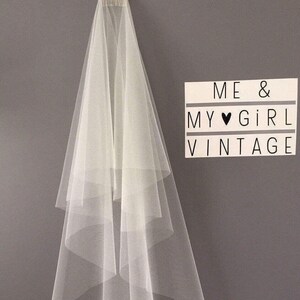 Cut edged sheer and simple wedding veil image 1