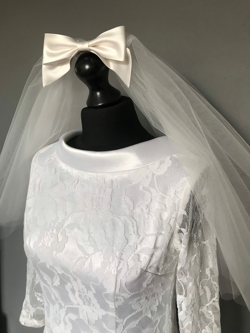 60s style bouffant short veil with double bow image 7