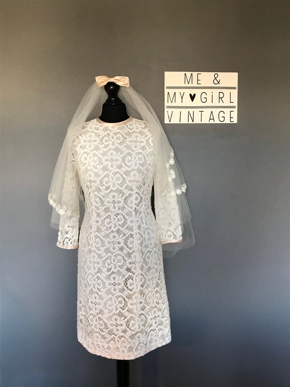 Cotton lace 1960s short wedding dress