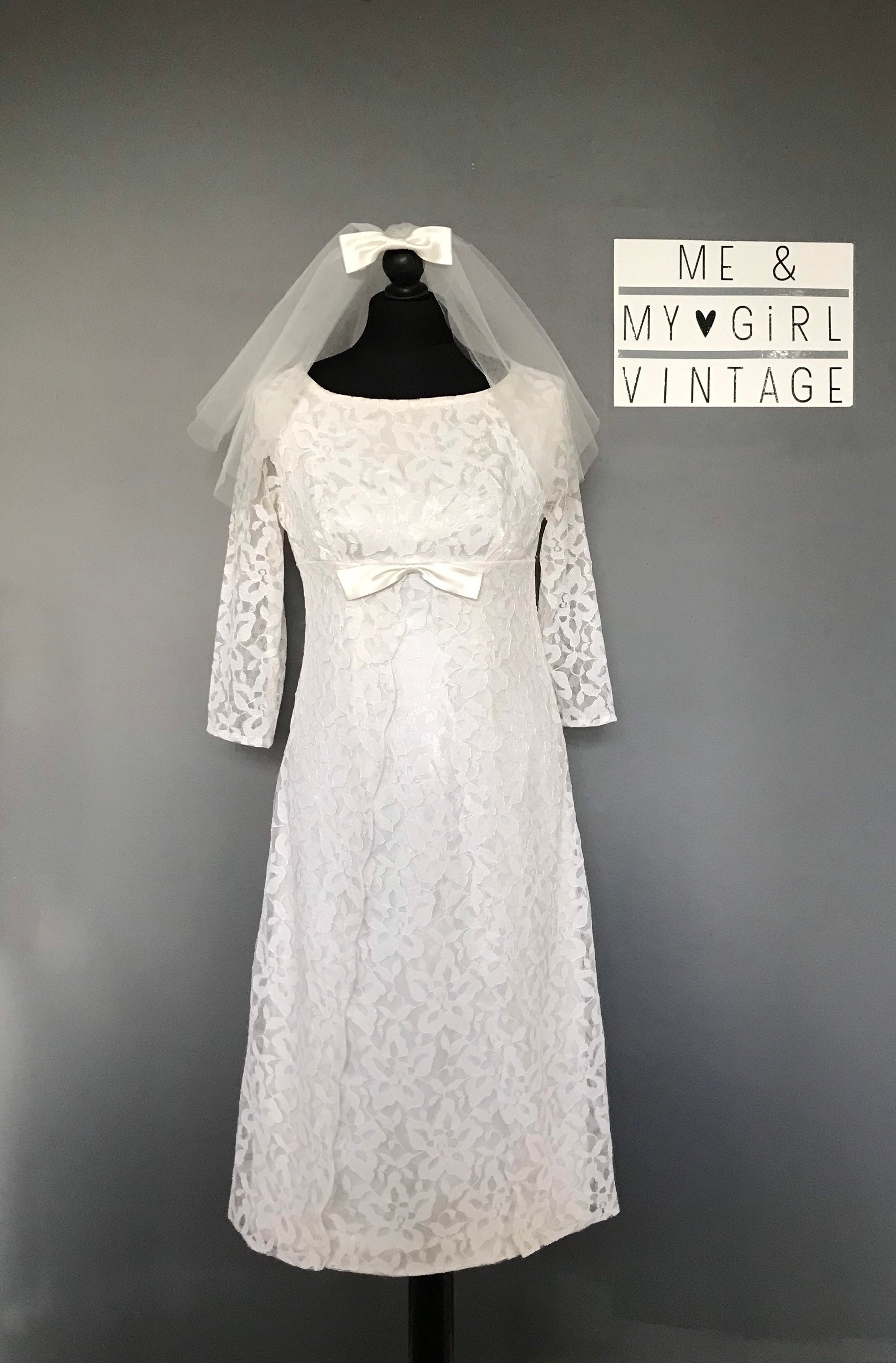1960s short wedding dress Vintage Ivory Lace  ALEXANDRA-KING EU 32 Bust Vintage Wedding Dress - 1960s