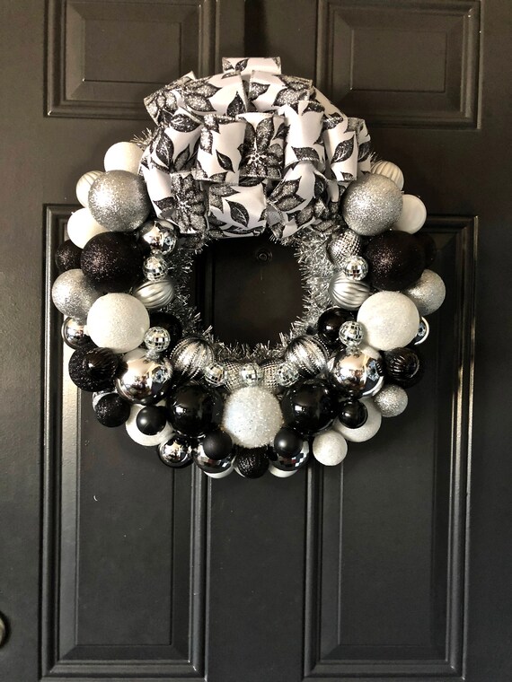 Christmas Wreath Winter Wreath Holiday Wreath Bulb Wreath Etsy