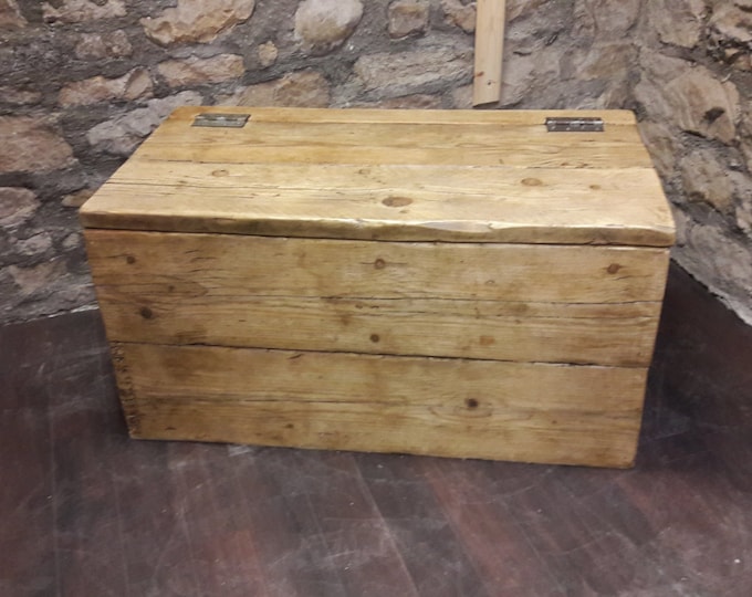 handmade  blanket box trunk chest storage box reclaimed wood rustic