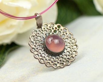 Silver necklace with pink stone, lace inspired necklace with rose agate, gift for woman, openwork handmade necklace, silver openwork