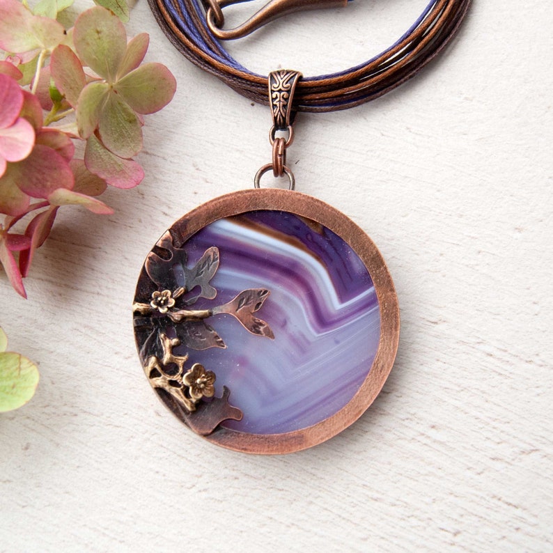 Copper pendant with purple agate, pendant with floral design, violet agate, elegant necklace, round pendant, necklace for mothers day immagine 1