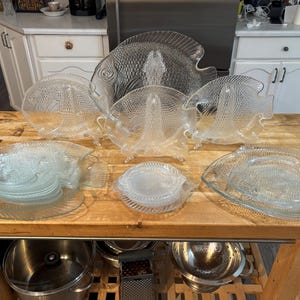 VINTAGE FISH GLASSWARE - Platter & Plate Sets - Arcoroc France and Anchor Hocking U S A; Studio Nova Dessert Set Japan