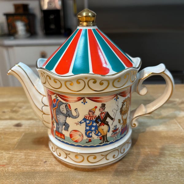 SADLER England - Edwardian Orange and Green Tarp, Lion & Elephant Circus Carousel Teapot