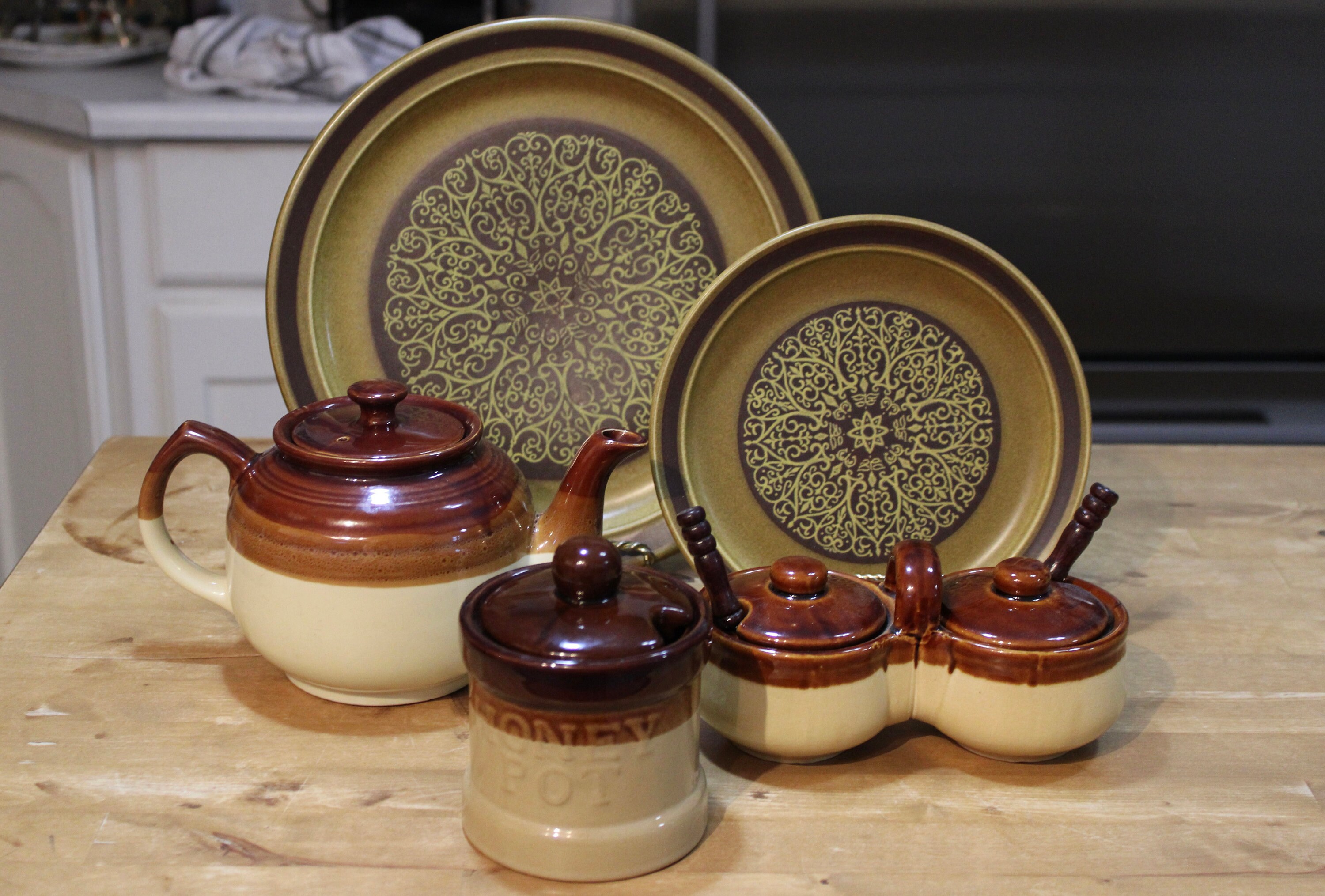 Ceramic, traditional condiment set - ImportFood