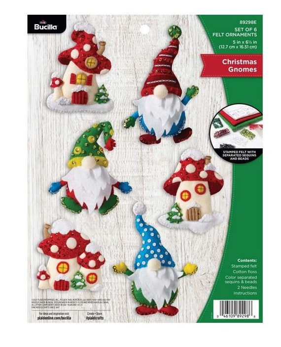 Bucilla Felt Wreath Applique Kit 16 Round - Christmas Toys
