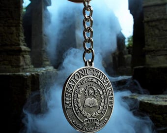 HP Lovecraft's 'Miskatonic University' Keyring Keychain | Cthulhu | Lovecraft | Mythos | Arkham Horror | Eldritch Gift