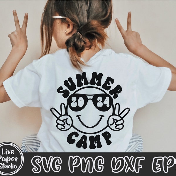 Campamento de verano retro 2024 SVG, SVG de verano, Cita de verano Svg, Camisa de camping de verano retro, Texto ondulado groovy, Descarga digital Png, Dxf, Archivos Eps