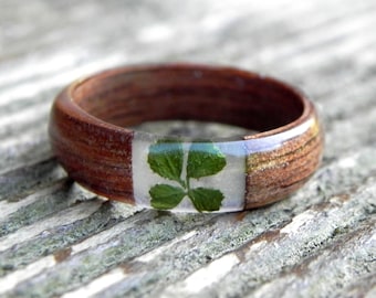 houten ring met klavertje vier