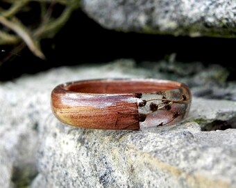 Nature plant wood ring,  Wood walnut ring, Resin wood ring, Walnut jewelry, wood ring men, wood ring women, nature wedding ring, minimalist