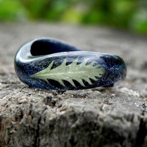 Men Plant Wedding Ring, Wood Grass Resin Ring, Women Nature Unique Rings, Dark Bentwood Ring, Celtic Engagement Wooden Rings, Wood Jewelry