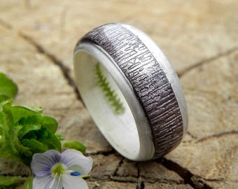 Houten ring met varen voor bruiloft