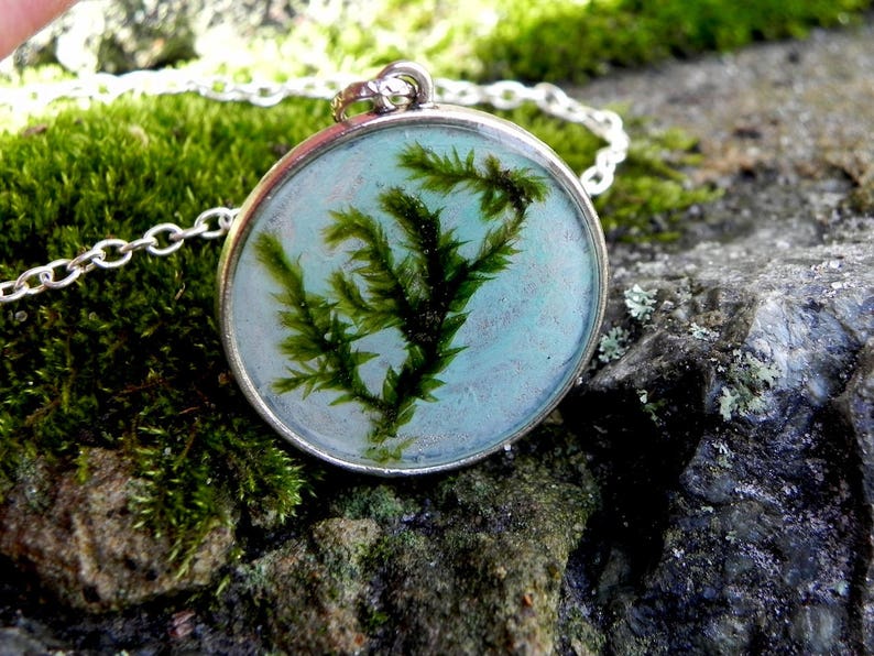 Green Moss Plant Double Sided Necklace Handcrafted Lichen Natural jewelry Nature Lovers Gift Resin Pendant Terrarium Plant Pendant