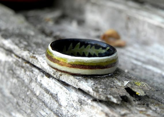 Wood ring for men. Wedding band mens wood ring. Wood ring with Green Moss.  Mens Ring. Mens Wedding ring.