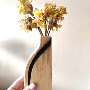 Bündel von 10 getrockneten Narzissen-Narzissen-Blumenstängel, getrockneter Narzissen-Frühlingsstrauß, mit / ohne Holzvase, Narzissen-Tag