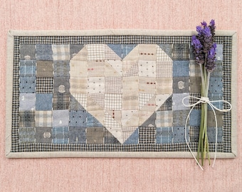 Crystal Heart Mug Rug PDF Pattern