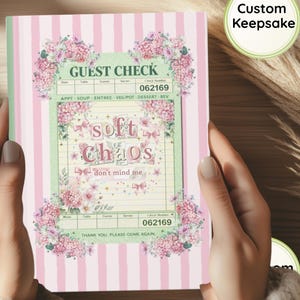 Coquette Girly Soft Chaos Serveerster Gastcheck Esthetic Diary Gepersonaliseerd roze dagboek shabby chic notitieboek voor tieners of afgestudeerden