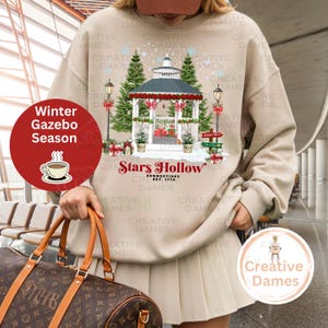 Felpa natalizia Stars Hollow Connecticut I Smell Snow Winter Gazebo Regalo per i fan di Stars Hollow Dragonfly Inn Coffee Lover Sleeve