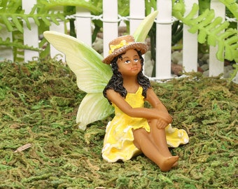 Sitting Fairy Daisy, One Fairy Only, Miniature Fairy Figure, Sitting Fairy, Fairy Garden Accessory, The Fairy Garden UK