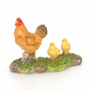 Hen and Chicks, Chicken and Chicks, Miniature Hen and Chicks, Farmyard Hen, Fairy Garden Accessory, The Fairy Garden UK