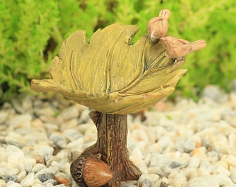Leaf Bird Bath, Fairy Garden Bird Bath, Fairy Garden Fountain, Oak Leaf Bird Bath, Fairy Garden Accessories, Miniature Fairy Accessory