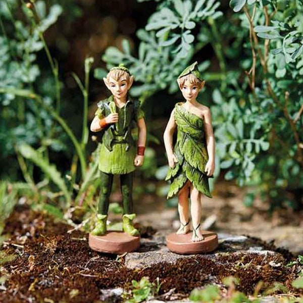 Elfes miniatures, elfes des jardins féeriques, elfes Edward et Ellie, figurine elfe miniature, garçon et fille elfes, le jardin féerique, jardin féerique britannique