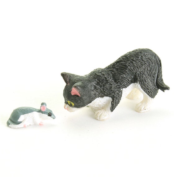 Miniature Dollhouse FAIRY GARDEN Accessories ~ Small Black & White Cat ~ NEW 