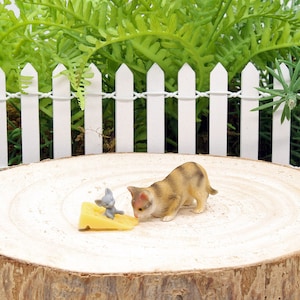 Cat, Mouse & Cheese, Miniature Mouse with Cheese, Mice, Fairy Garden Accessory, The Fairy Garden UK