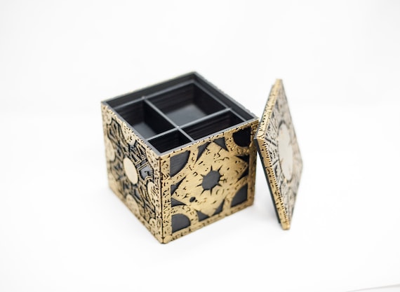 Hellraiser Puzzle Box Replica – Functional Horror Jewelry Chest
