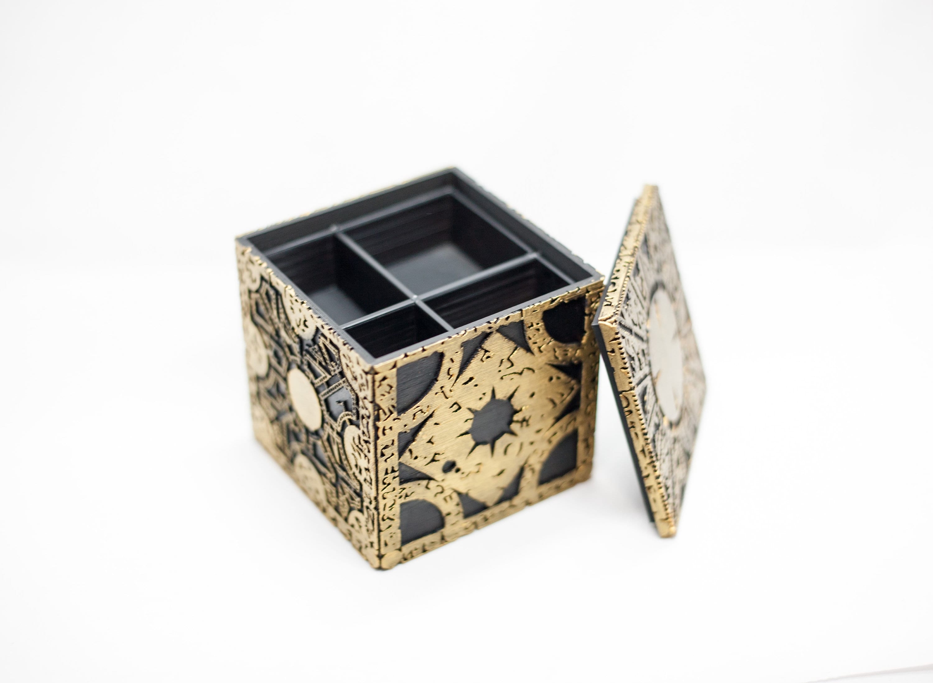HELLRAISER Puzzle Box Secret Jewelery Box Lament Configuration